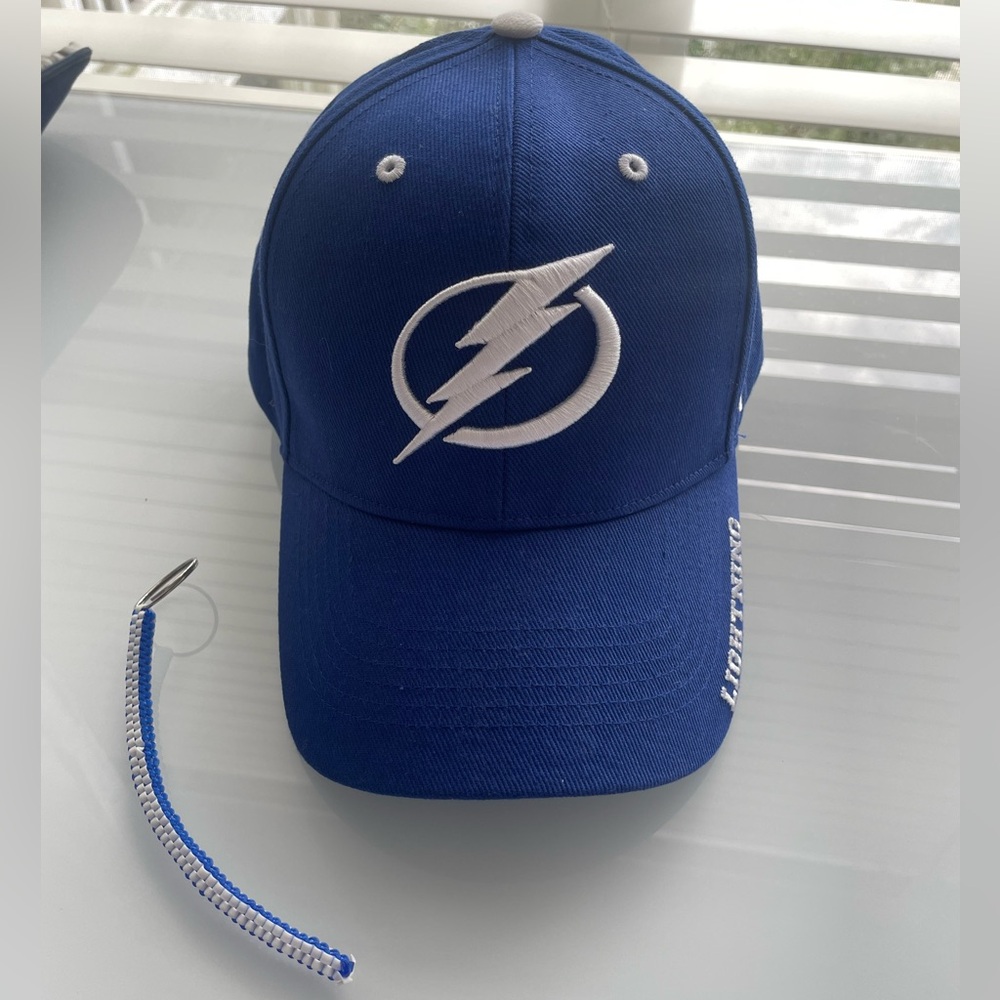 Tampa Bay Lightning Hat & Keychain ⚡️
